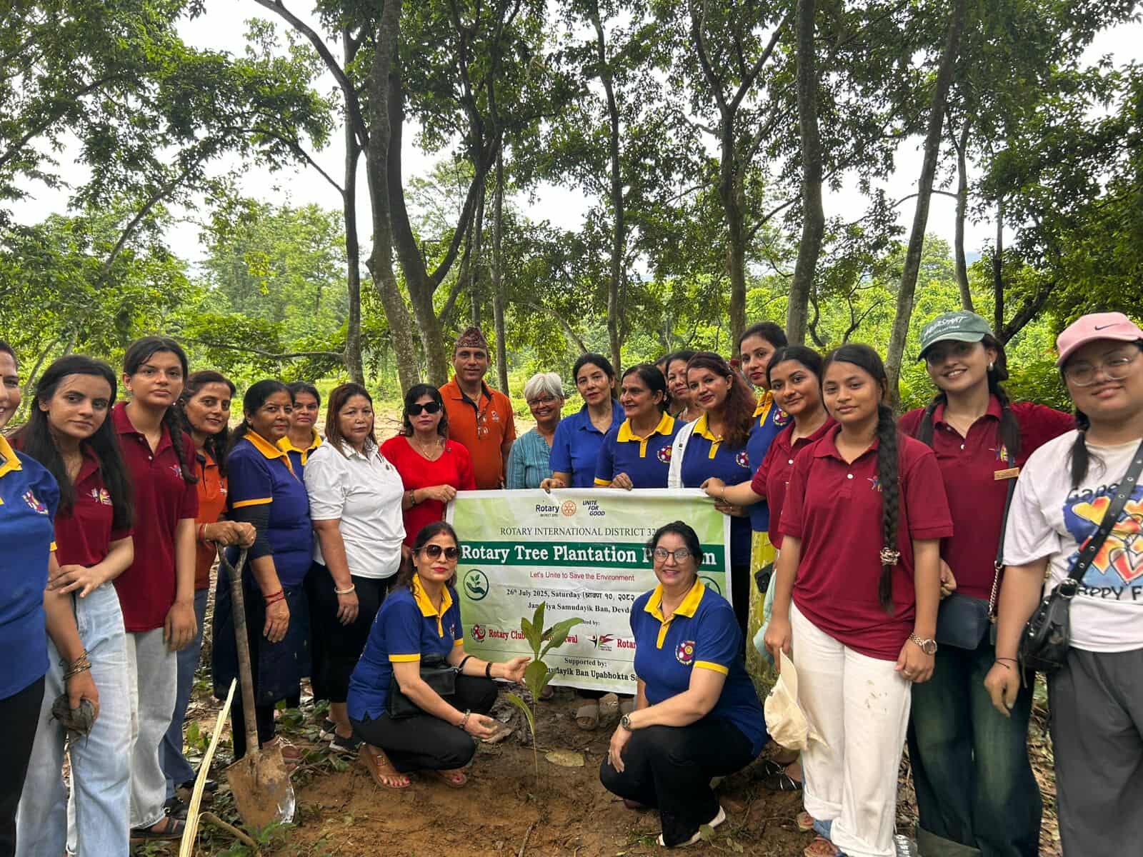 देवदह भलुहीमा रहेको जनप्रीय सामुदायिक बनमा रोपियो एकैदिन छ सय विरुवा