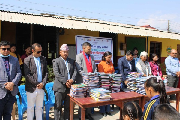 ११९ औं रोटरी डे : रोटरी तिनाउ बुटवल द्धारा शैक्षिक सामग्री वितरण तथा निशुल्क दन्त परिक्षण