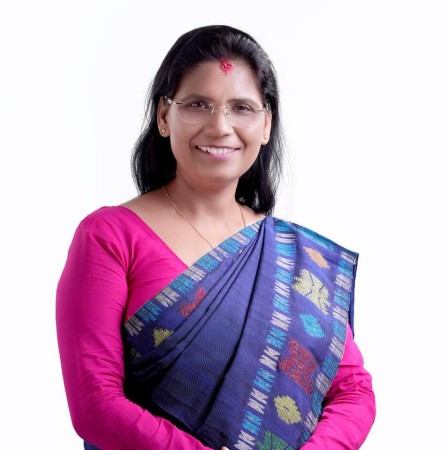 एमाले लुम्बिनी प्रदेश इन्चार्जमा पद्मा अर्याल